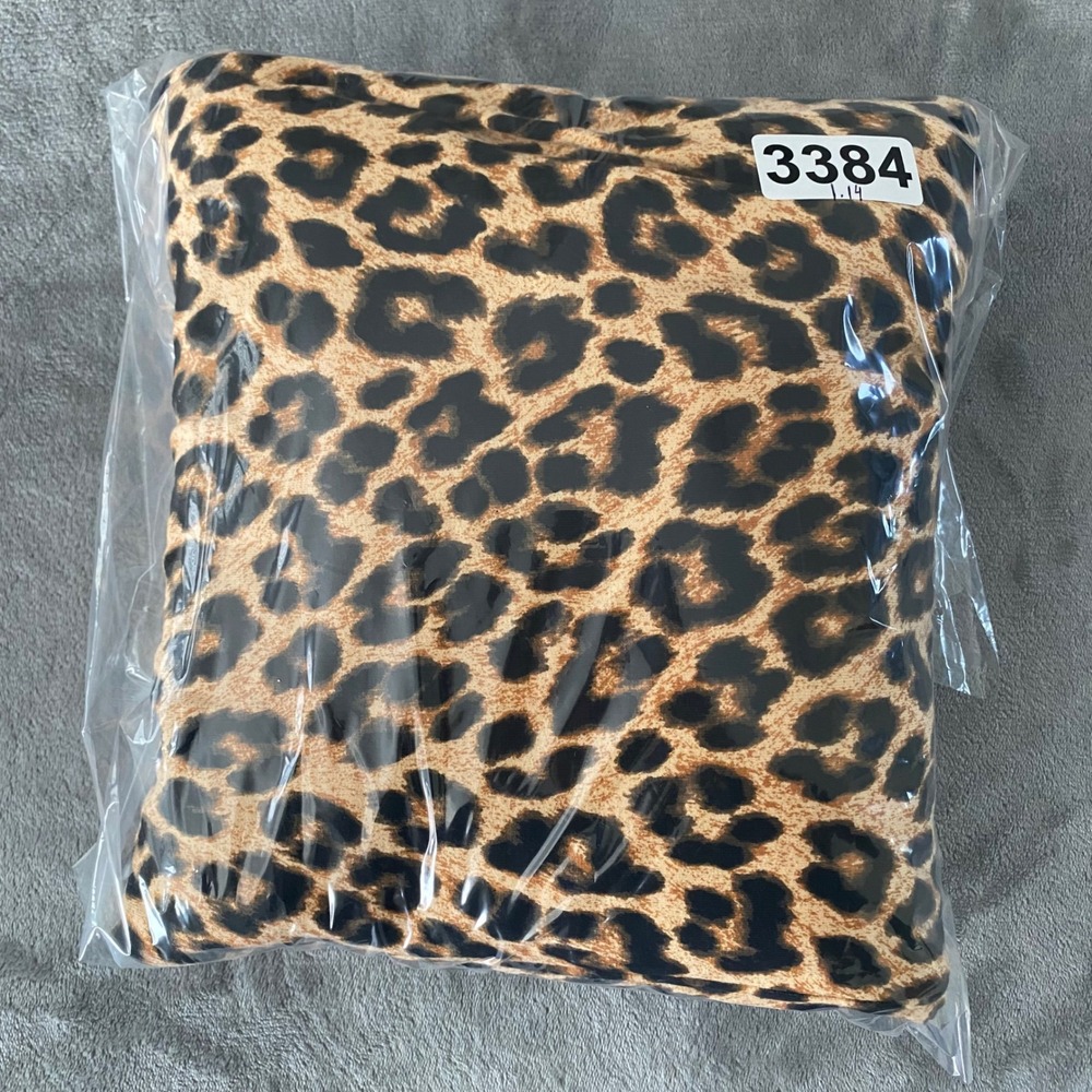 Savage X Fenty Forever Savage Hooded Jumpsuit Women XL Leopard Print NWT - Picture 13 of 13